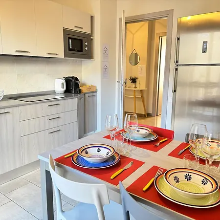 Downtown Alba, With Two Bedrooms And Terrace Апартаменты *